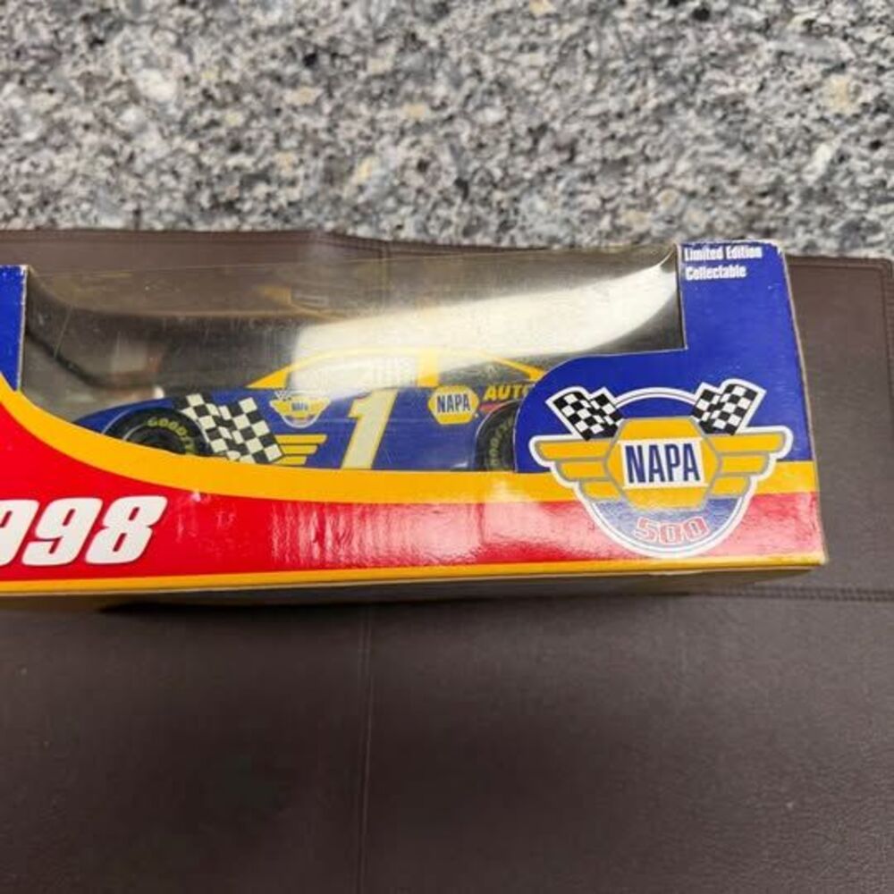 Action Racing Collectables 1998 NAPA 500 Atlanta #1 Die-Cast Car